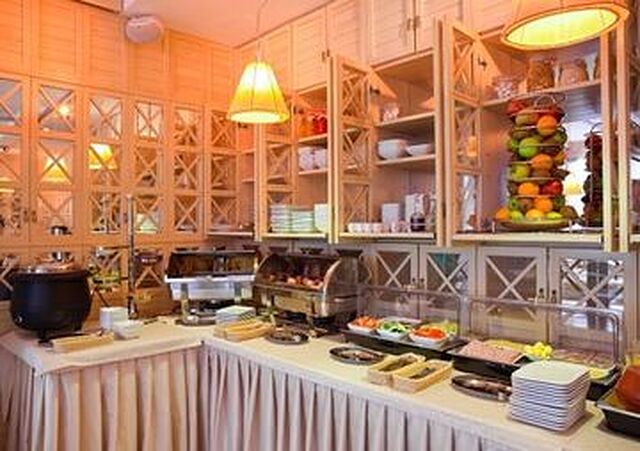 ردا استارز هتل