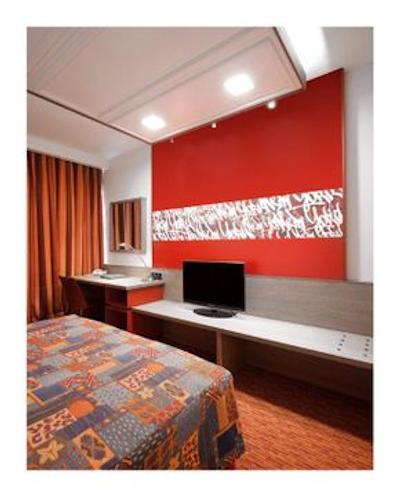 ردا استارز هتل