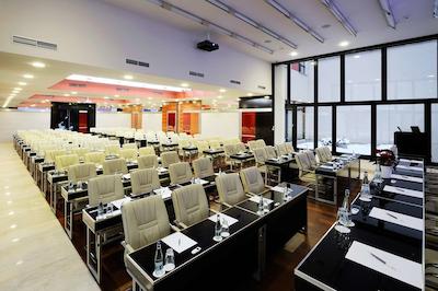 گرند مجستیک پلازا