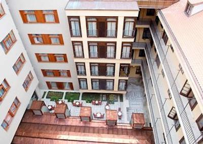 گرند مجستیک پلازا