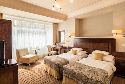 گرند مجستیک پلازا