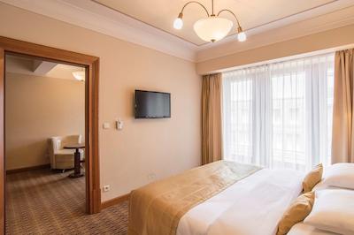 گرند مجستیک پلازا