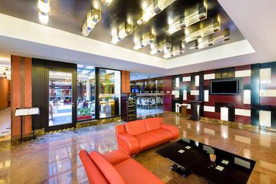 گرند مجستیک پلازا