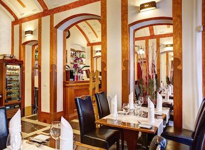 گرند مجستیک پلازا