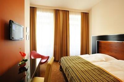 گرند مجستیک پلازا