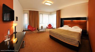 گرند مجستیک پلازا