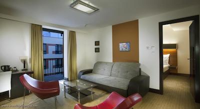 گرند مجستیک پلازا