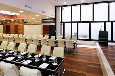 گرند مجستیک پلازا