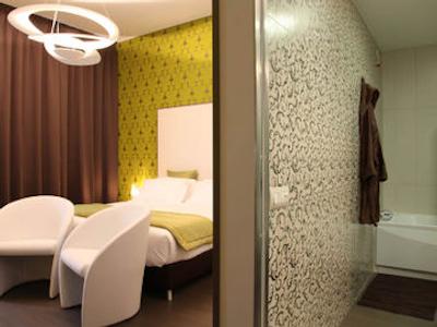 هتل تیزیانو-گروپو مینی هتل