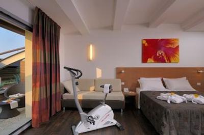 رلیس بلاریا هتل اند کنگرسی