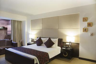 رادیسون بلو هتل پونه خردی