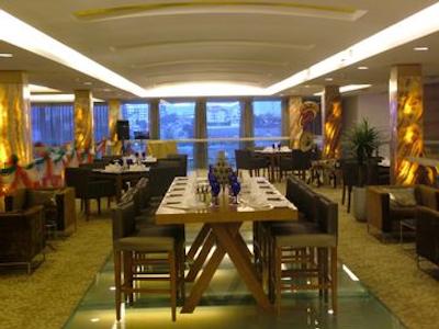 رادیسون بلو هتل پونه خردی