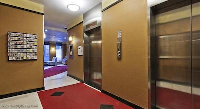 کامفورت هتل داون تاون