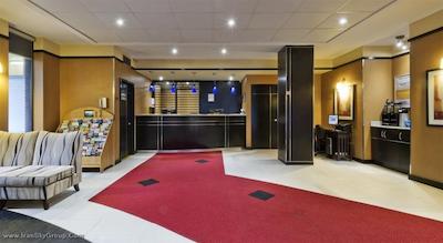 کامفورت هتل داون تاون