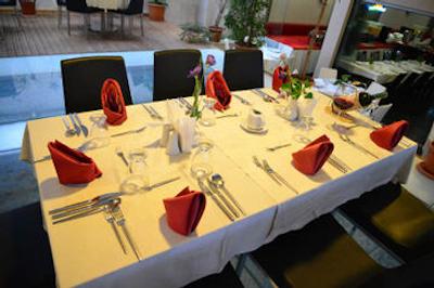 اس سی این بوتیک هتل