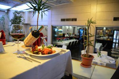 اس سی این بوتیک هتل