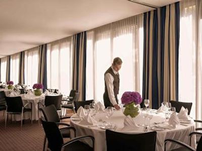 پولمن اشویزرهف