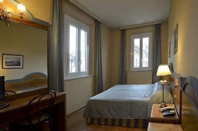 زنهتل رجینا