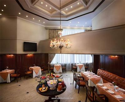 د رویال پلازا