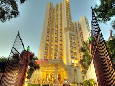 د رویال پلازا