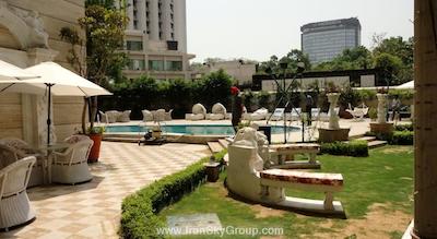 د رویال پلازا