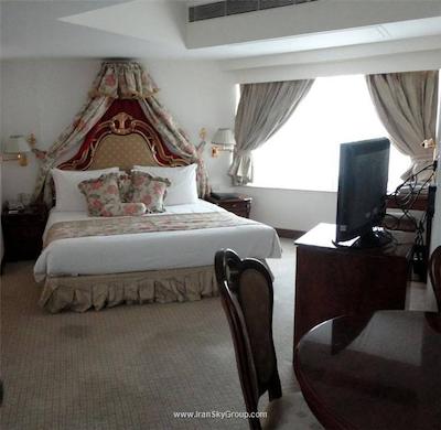 د رویال پلازا