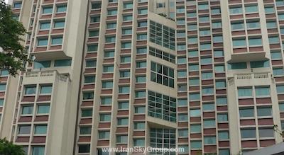 د رویال پلازا