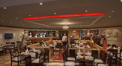 د رویال پلازا