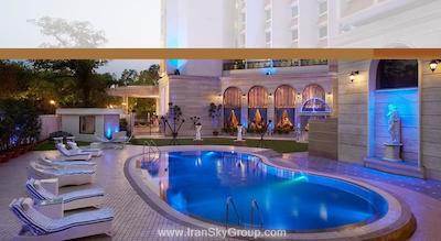 د رویال پلازا