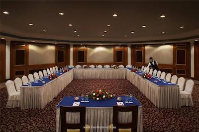 د رویال پلازا