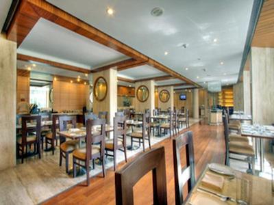 د رویال پلازا