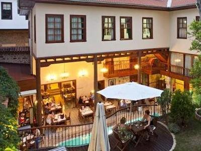 مدیترا آرت هتل