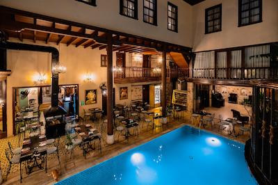 مدیترا آرت هتل