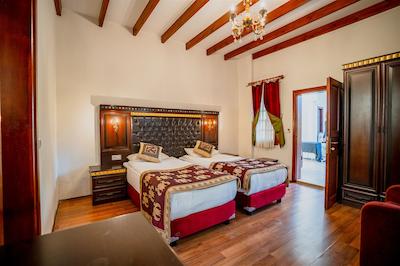 مدیترا آرت هتل