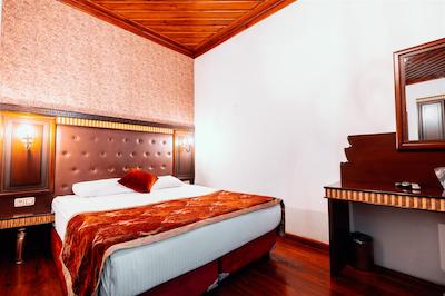 مدیترا آرت هتل