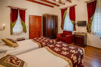 مدیترا آرت هتل