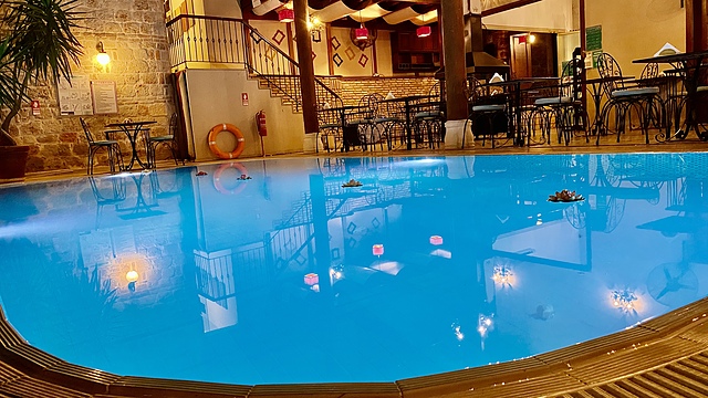 مدیترا آرت هتل