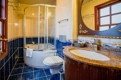 مدیترا آرت هتل