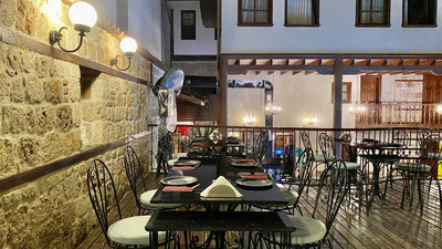 مدیترا آرت هتل