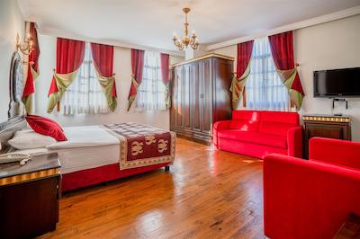 مدیترا آرت هتل