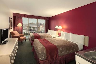 تراولوژ نانایمو