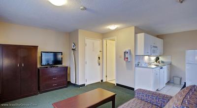 تراولوژ نانایمو