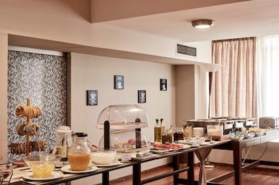 بست وسترن کاندیاهتل