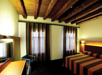 رزیدنزا کانارجیو