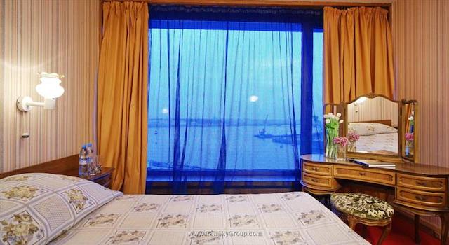 سنت-پترزبورگ هتل