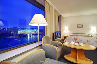 سنت-پترزبورگ هتل