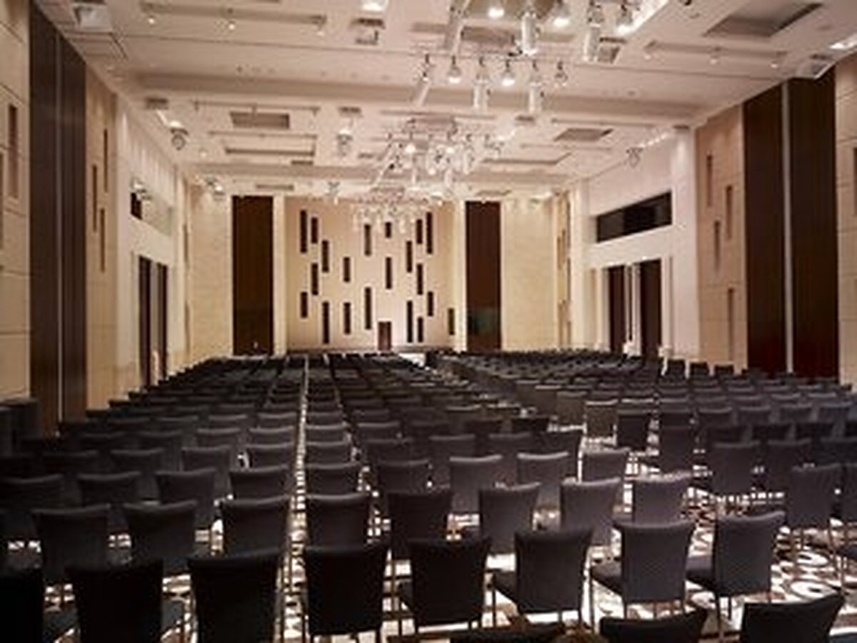 حیات ریجنسی دوشنبه