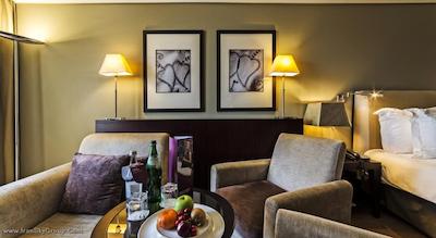 کرون پلازا پورتو