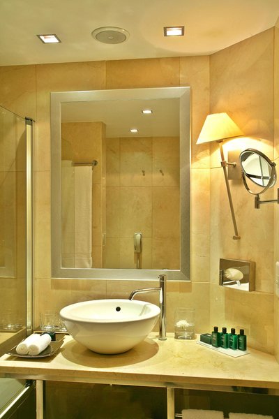 کرون پلازا پورتو