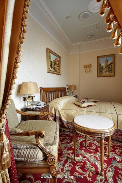 تلئون ایمپریال هتل